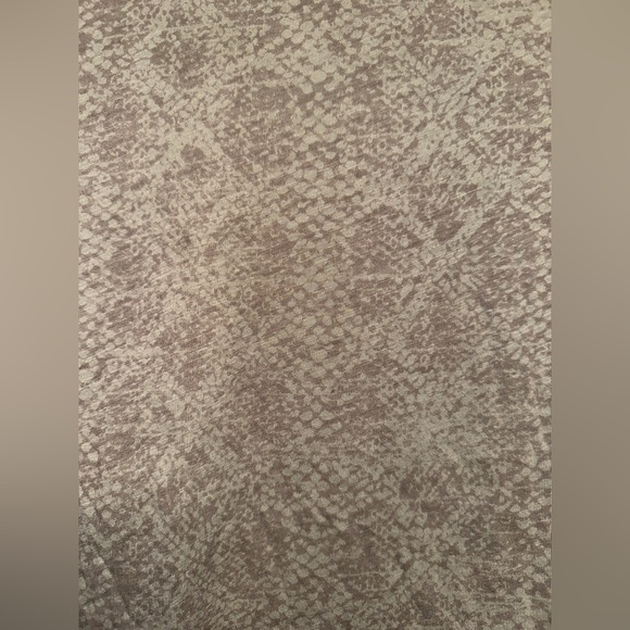 Athleta Crew Neck - Snake Skin Print - Picture 4 of 5